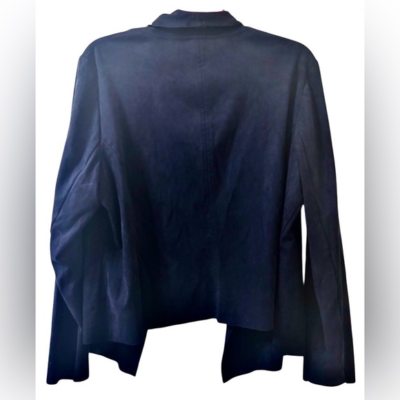 NWOT Raffinalla Faux Suede Navy Cropped Jacket - Picture 2 of 4